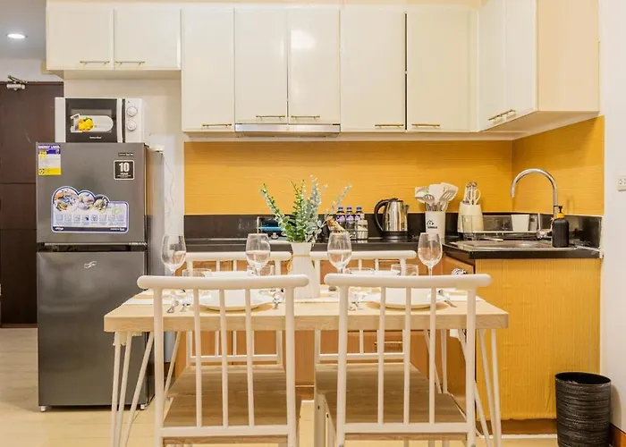 Apartment Cozy Venice Near At Bgc, Airport T123 Free Parking *
